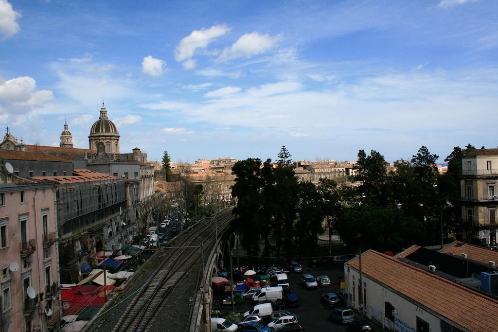 B&B Young Catania Ngoại thất bức ảnh